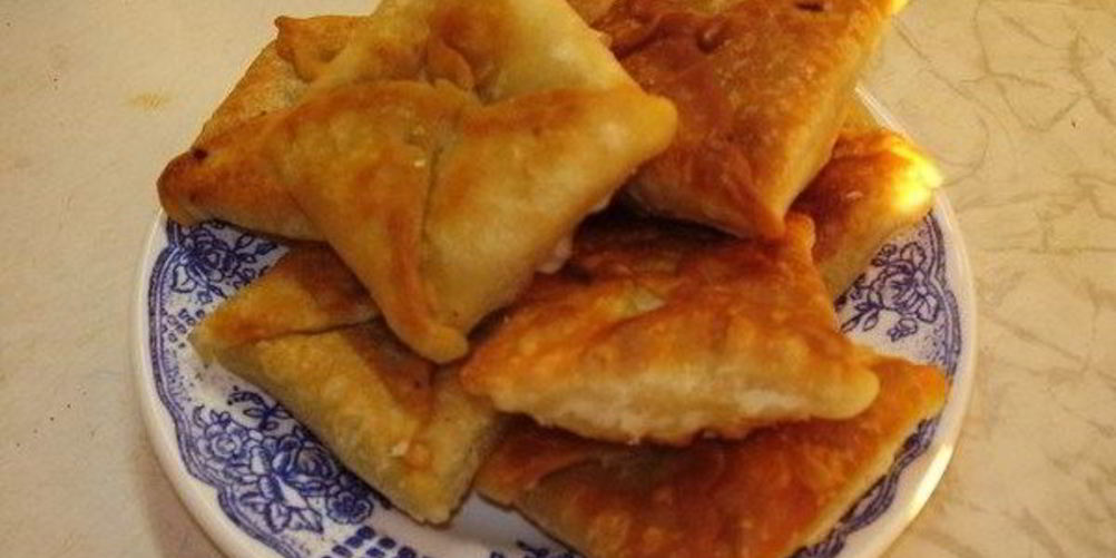 Рецепт кефирных конвертиков с сыром