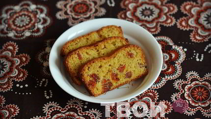 Кекс с курагой и апельсиновой цедрой