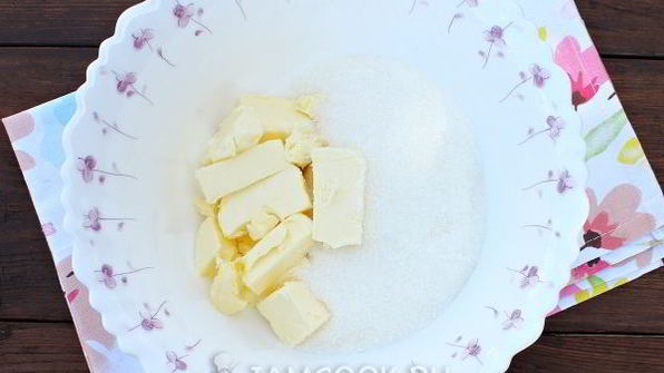 песочный кекс с изюмом