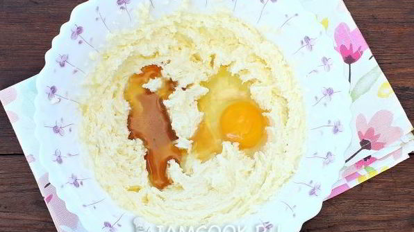 песочный кекс с изюмом