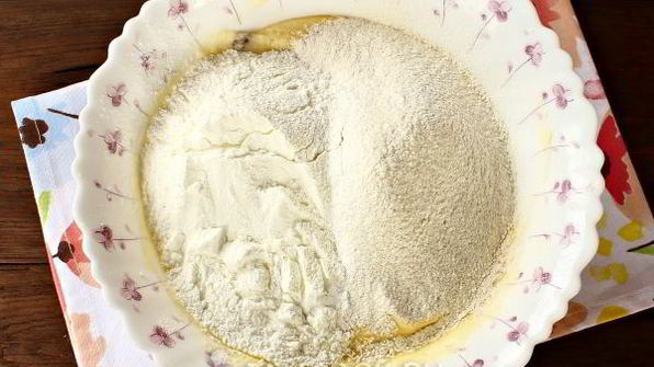 песочный кекс с изюмом