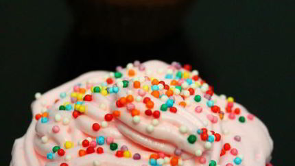 Шоколадные капкейки со взбитыми сливками