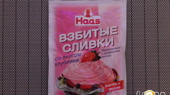 шоколадные капкейки со взбитыми сливками