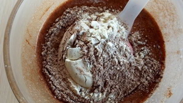 шоколадные кексы со сгущенкой