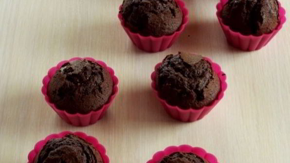 шоколадные кексы со сгущенкой