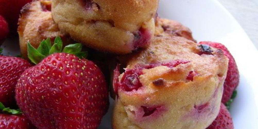 Рецепт ягодных кексов на пахте и рикотте