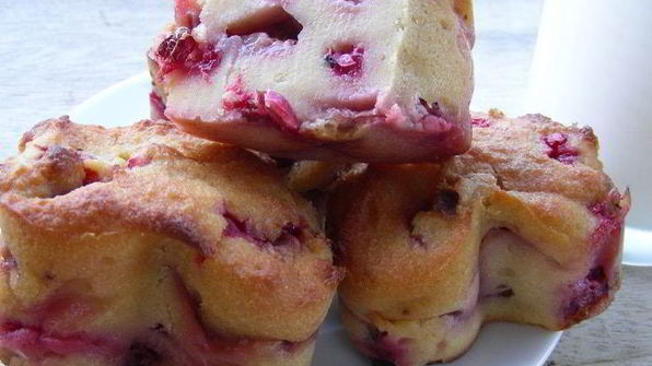 ягодные кексы на пахте и рикотте