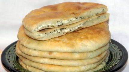 Хачапури из домашнего слоеного теста