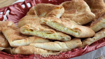 Хачапури с брынзой