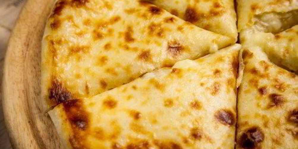 Рецепт хачапури с сыром по-имеретински из дрожжевого теста