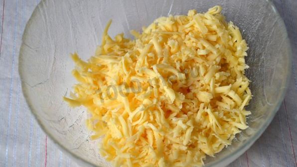 хачапури с творогом и сыром на сковороде