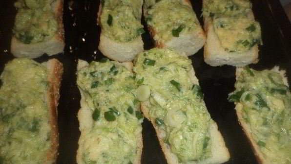 багет с кабачково-сырной начинкой