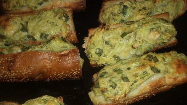 багет с кабачково-сырной начинкой
