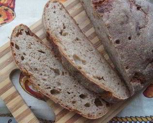 Чешский деревенский хлеб на ржаной закваске