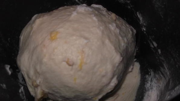 хлеб пшеничный с курагой