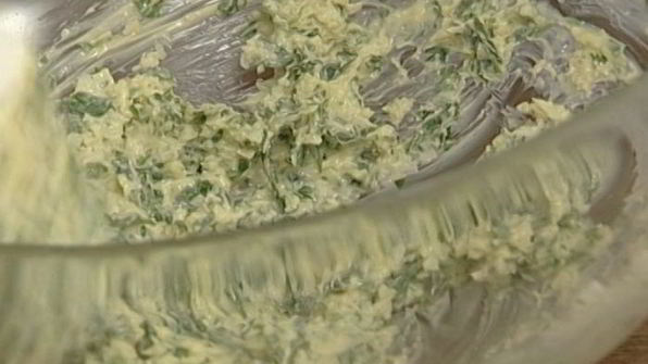 хлеб с пармезаном и чесноком