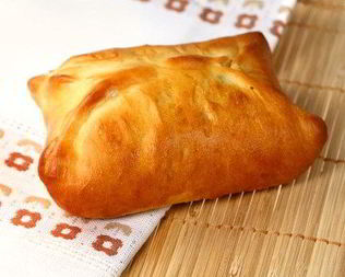 Хлеб с сырно-мясной начинкой