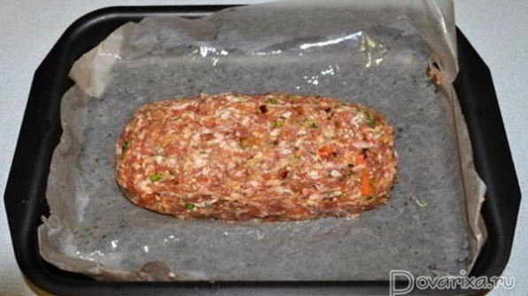 мясной хлеб из свиного фарша с овощами