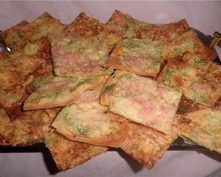 Чипсы из лаваша с ветчиной и сыром