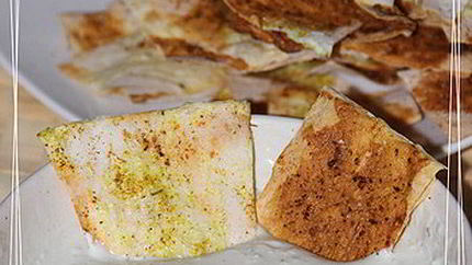 Дип блю-чиз с чипсами из лаваша