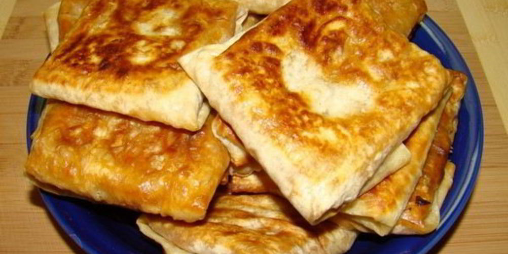 Рецепт горячей закуски в лаваше с ветчиной