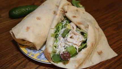 Кулечки из лаваша с курицей и зеленью