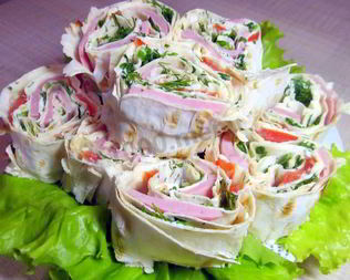 Лаваш с колбасой и сыром