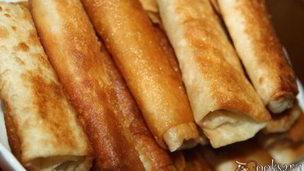 Рулеты из лаваша с полутвердым сыром Три ингредиента — отличный результат