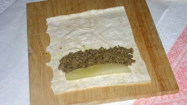 трубочки с мясной начинкой лавашони