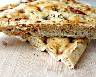 Фокачча с кунжутом