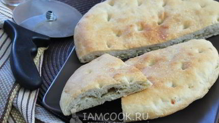 Фокачча с сырами разных сортов