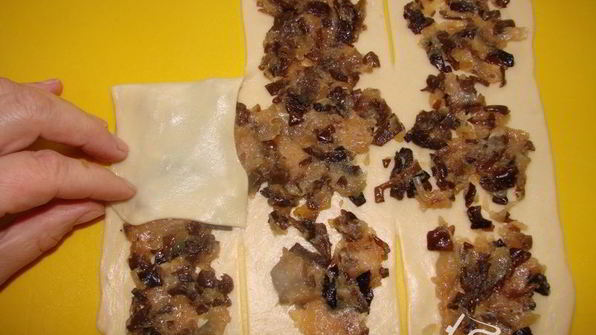 китайские лепешки с мясом и грибами му-эр