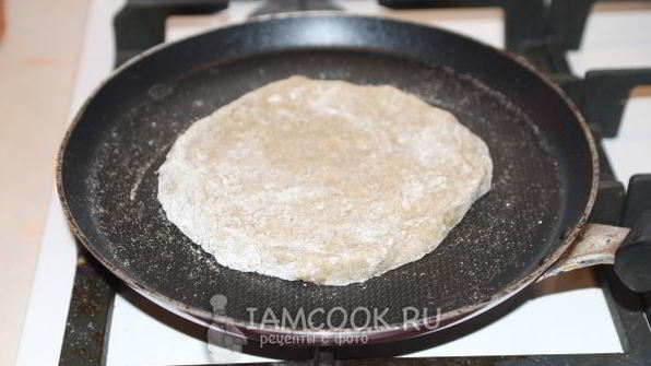 лепешки из ржаной муки без дрожжей