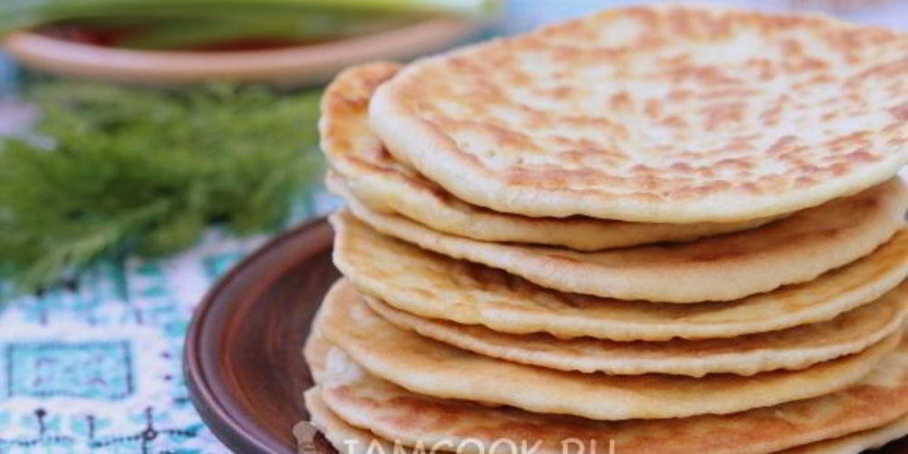 Рецепт лепешек на кислом молоке на сковороде