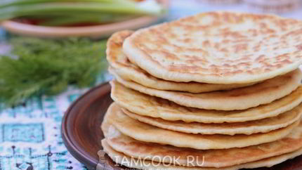 Лепешки на кислом молоке на сковороде