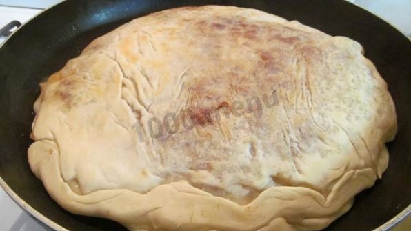 лепешки с фаршем на сковороде