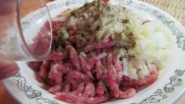 лепешки с фаршем на сковороде