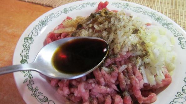 лепешки с фаршем на сковороде