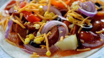 Лепешки с колбасой чоризо