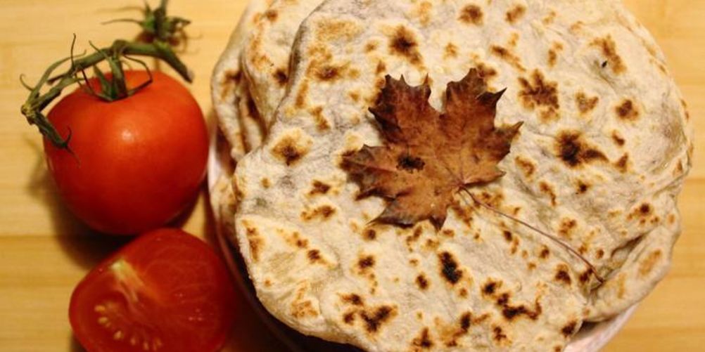 Рецепт лепешек с луковой начинкой