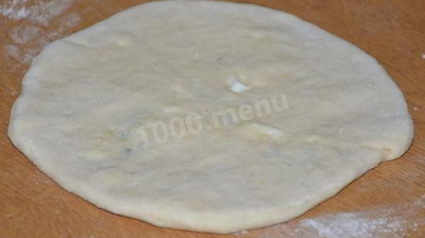 лепешки с зеленым луком и моцареллой