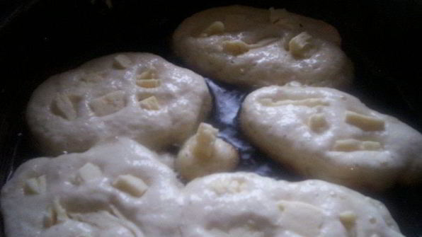 мчади — лепешки с кукурузной мукой