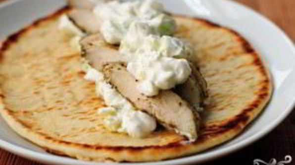 пита с курицей и дзадзики