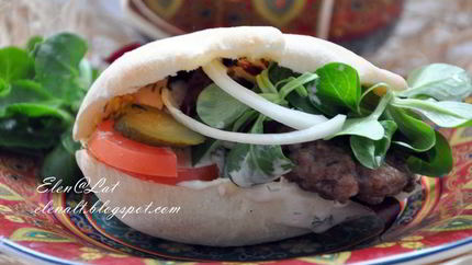 Пита с начинкой и без