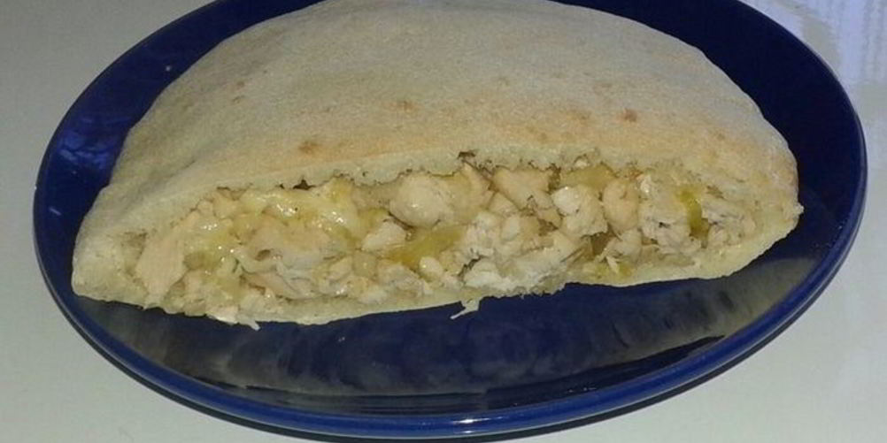 Рецепт питы с начинкой из курицы и сыра