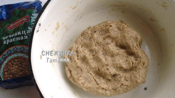 постное карри из чечевицы с чечевичными лепешками