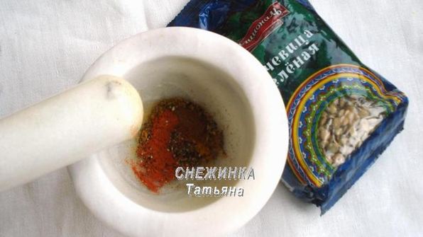 постное карри из чечевицы с чечевичными лепешками