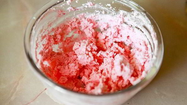 банановые маффины с клубникой