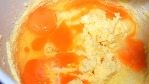 маффины с малиновым кремом и шоколадом