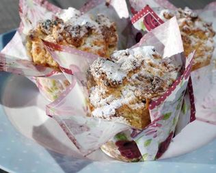 Марципановые маффины с курагой